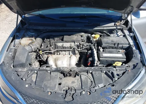 2015 Chrysler 200 Limited z USA, uszkodzony, nr VIN 1C3CCCAB3FN558902